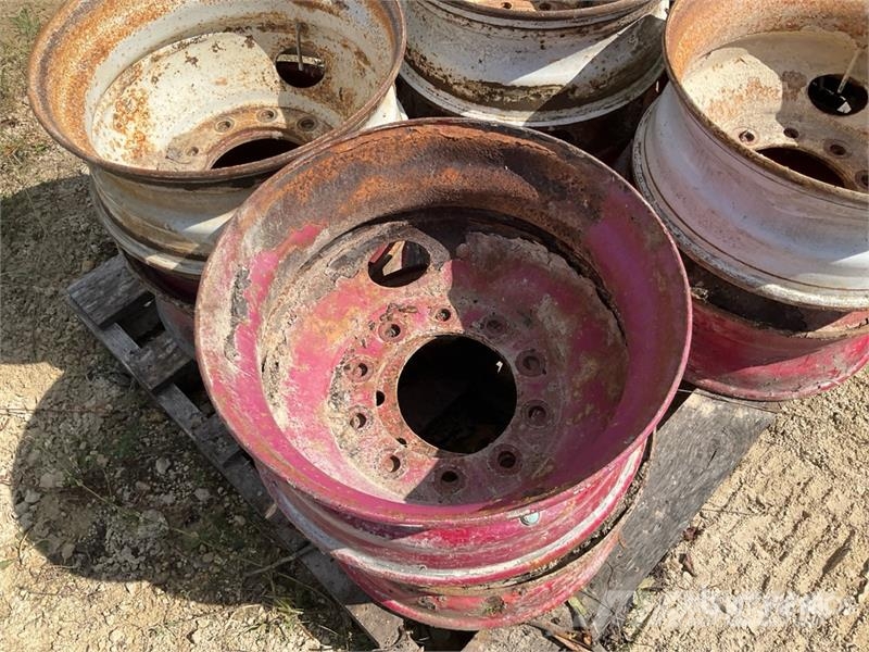 Quantity of (12) Steel Truck Rims Drugi deli