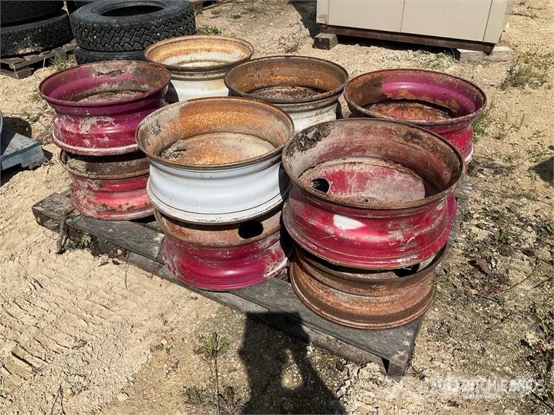 Quantity of (12) Steel Truck Rims Drugi deli