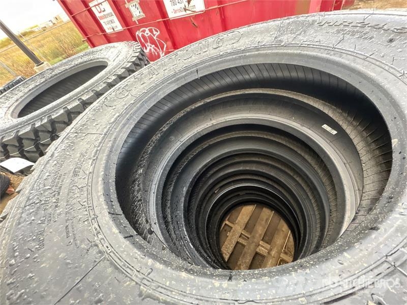 Quantity of (12) Taitong 11R24.5 Tires (Unused) 轮胎、车轮和轮圈