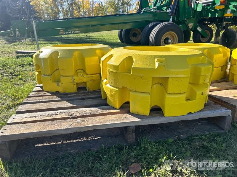  Quantity of (12) Tractor Wheel Weights مكونات أخرى