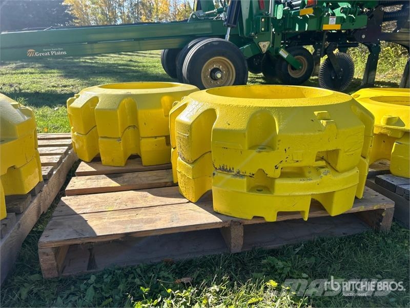  Quantity of (12) Tractor Wheel Weights مكونات أخرى