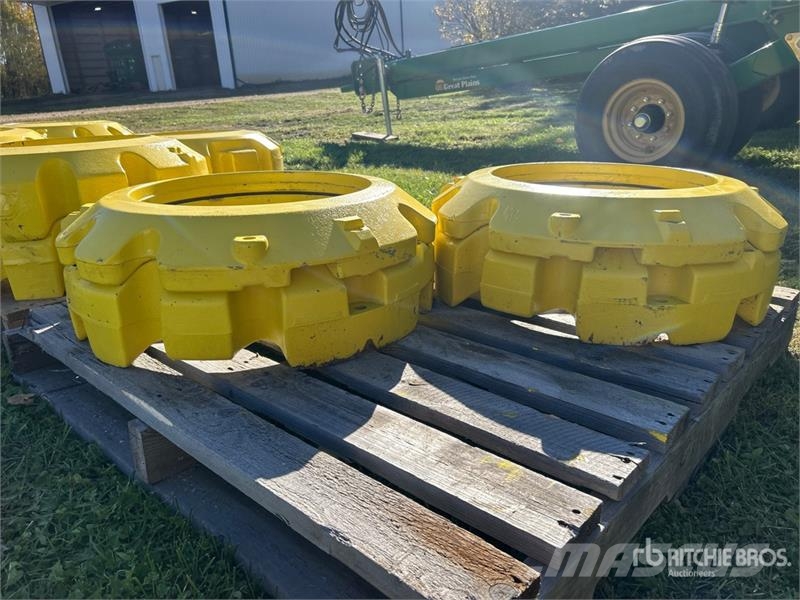  Quantity of (12) Tractor Wheel Weights مكونات أخرى
