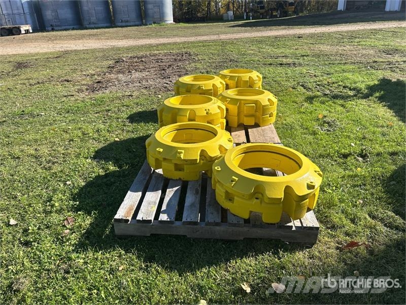  Quantity of (12) Tractor Wheel Weights مكونات أخرى