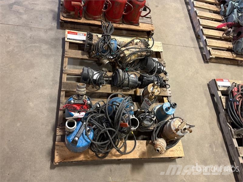 Quantity of (13) Electric Miscellaneous Submersibl مكونات أخرى