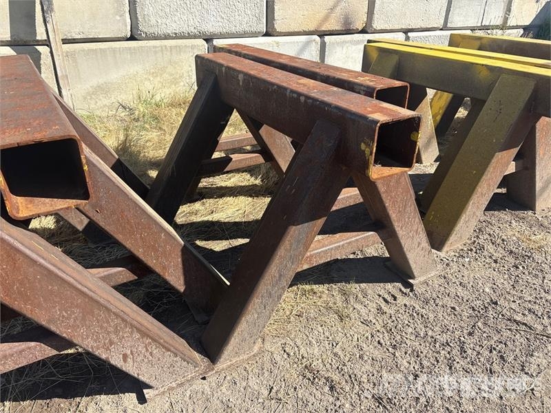 Quantity of (13) Large Sawhorses Drugi deli