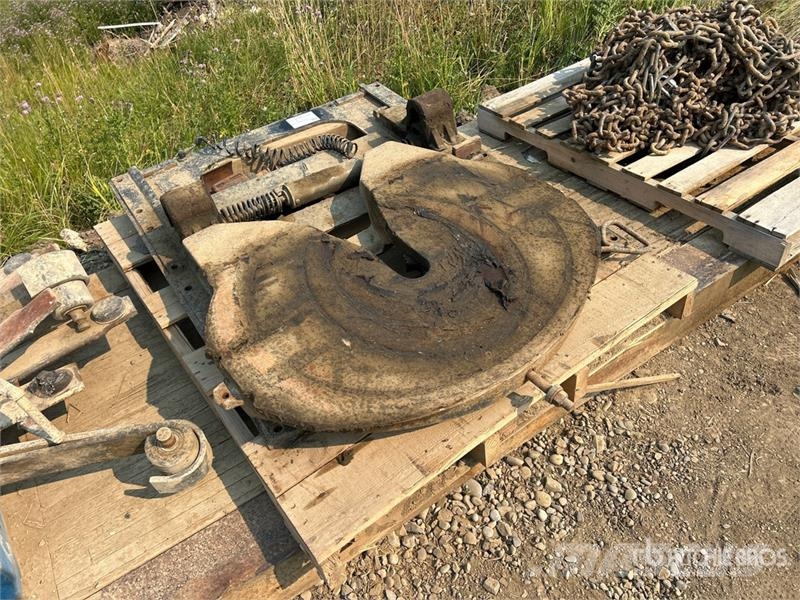 Quantity of (13) Pallets of Parts 其他組件