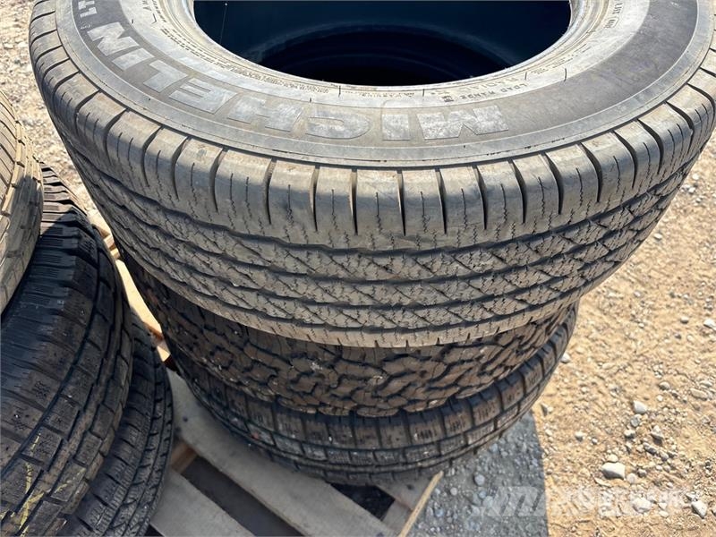 Quantity of (13) Tires Tyres, wheels and rims