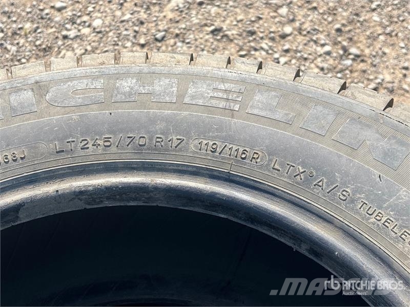 Quantity of (13) Tires Tyres, wheels and rims