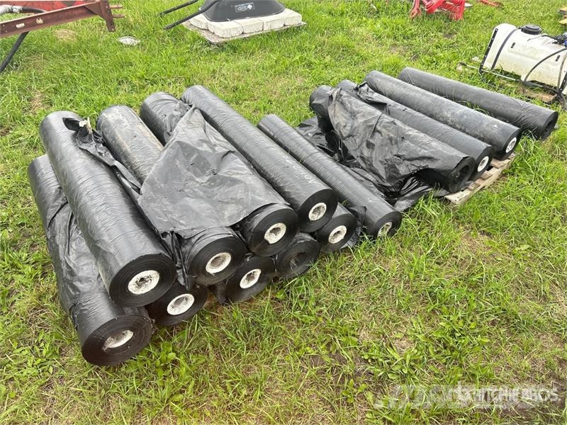 Quantity of (14) Black Plastic Sheeting Rolls Andre komponenter