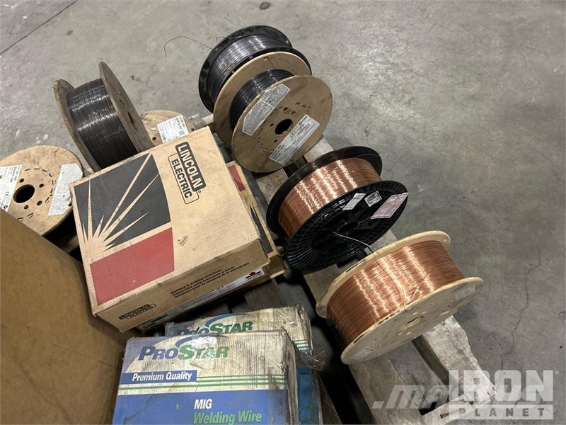 Quantity of (14) Boxes of Welding Wire Sonstige Landmaschinen