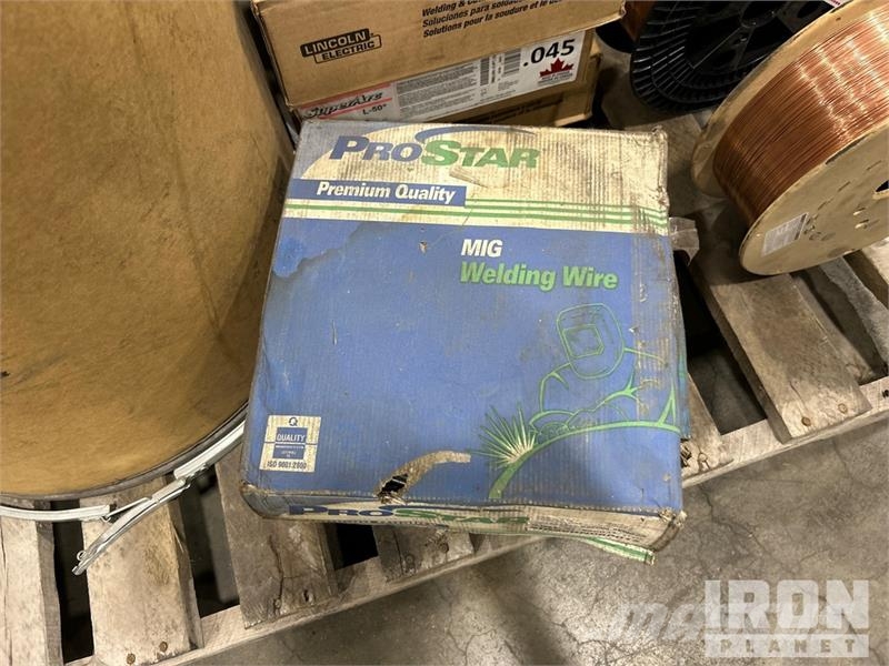 Quantity of (14) Boxes of Welding Wire Sonstige Landmaschinen