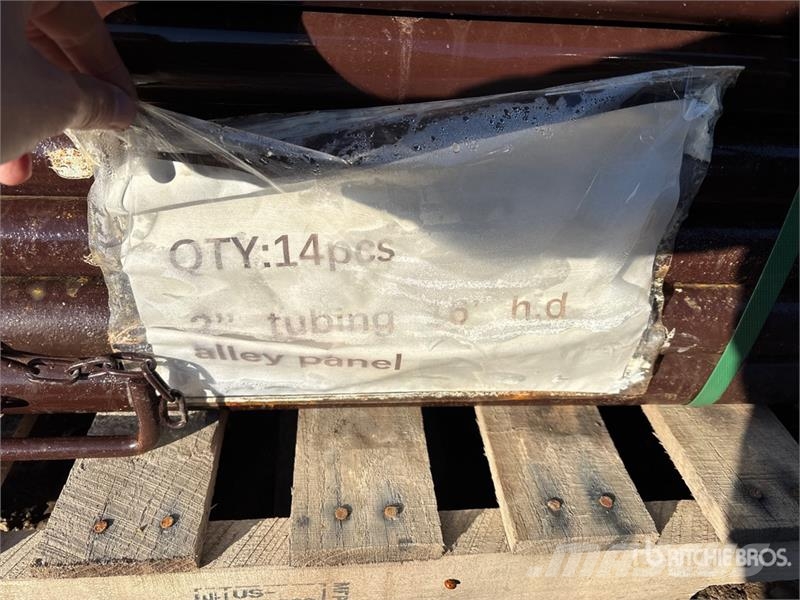Quantity of (14) BYT HDALYPNL16 16 ft x 5 ft 10 i Egyéb állattenyésztés gépei és tartozékok