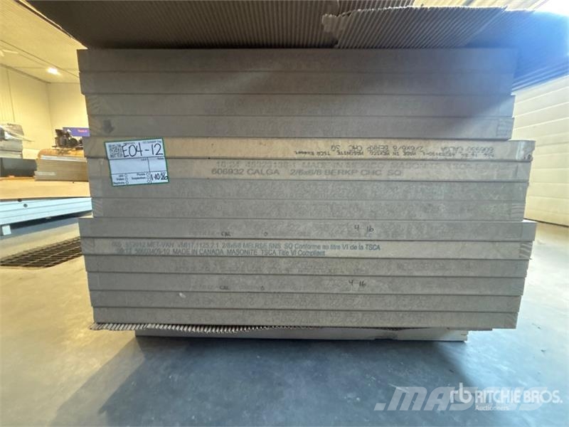  Quantity of (14) Doors Drugi deli