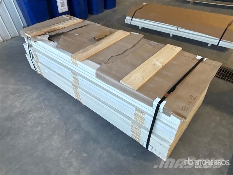 Quantity of (14) Doors Drugi deli