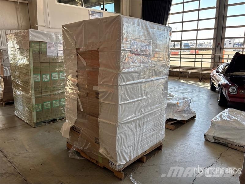  Quantity of 144 Merv 8 Filter 24 In x 24 in x 2 in Drugi deli