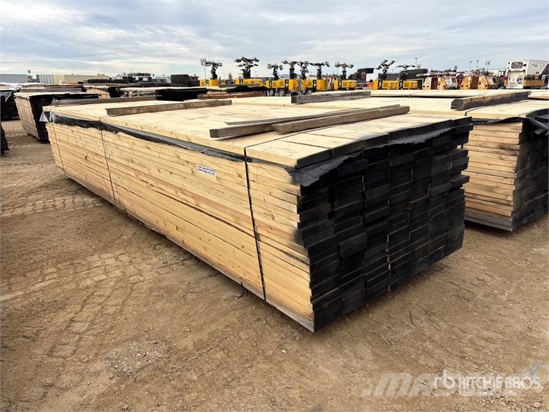 Quantity of (147) 2 x 8 x 16 ft #2 & BTR Lumber Andere Zubehörteile