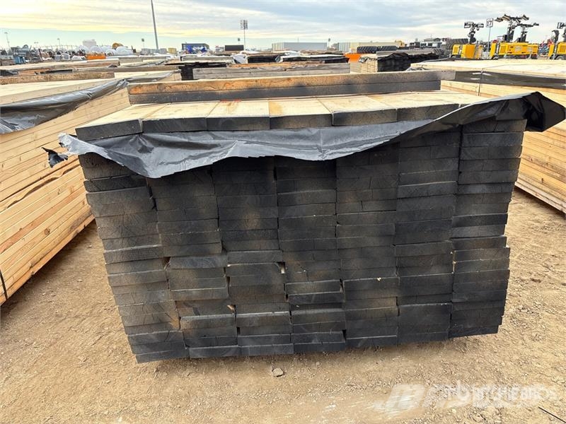 Quantity of (147) 2 x 8 x 16 ft #2 & BTR Lumber Andere Zubehörteile