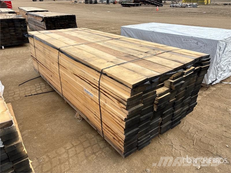Quantity of (147) 2 x 8 x 10 ft #2 & BTR Lumber Andere Zubehörteile