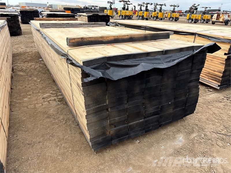 Quantity of (147) 2 x 8 x 16 ft #2 & BTR Lumber Andere Zubehörteile