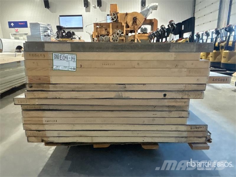 Quantity of (15) Doors Drugi deli