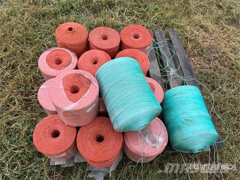  Quantity of (15) Rolls of Baler Twine Otros componentes