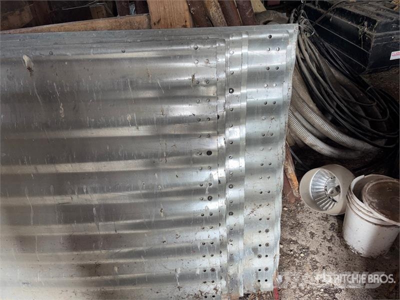  Quantity of (15) Westeel-Rosco Grain Bin Panels Strojevi za preradu i skadištenje žetva - Ostalo