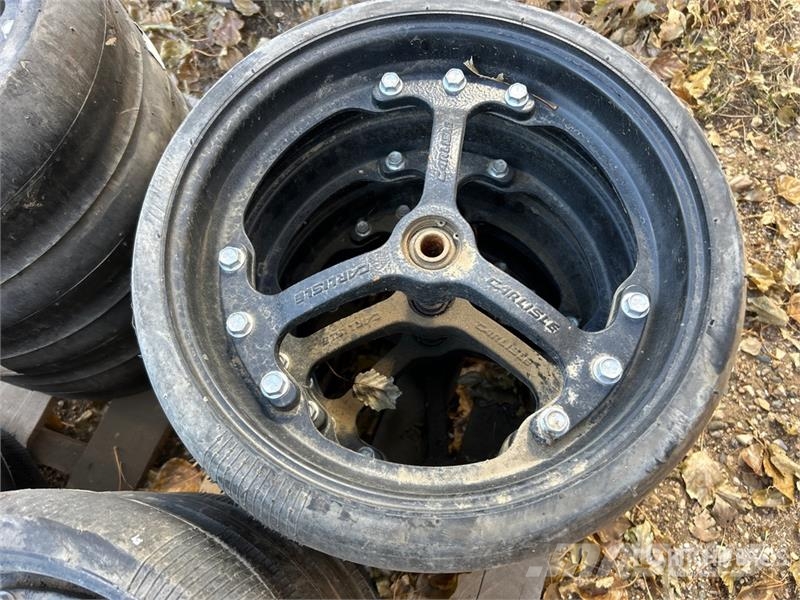  Quantity of (16) 3 Spoke Gauge Wheels مكونات أخرى