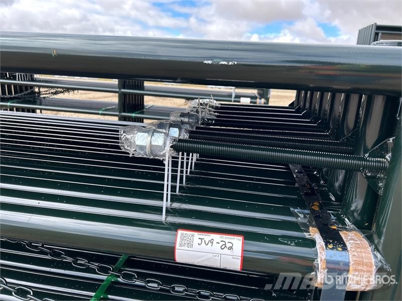  Quantity of (16)  BYT MRG120 12 ft x 4 ft Livestoc ماكينات وملحقات مواش أخرى