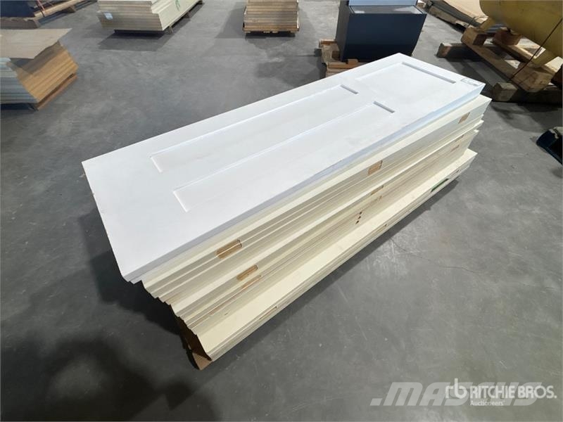 Quantity of (16) Doors 其他組件