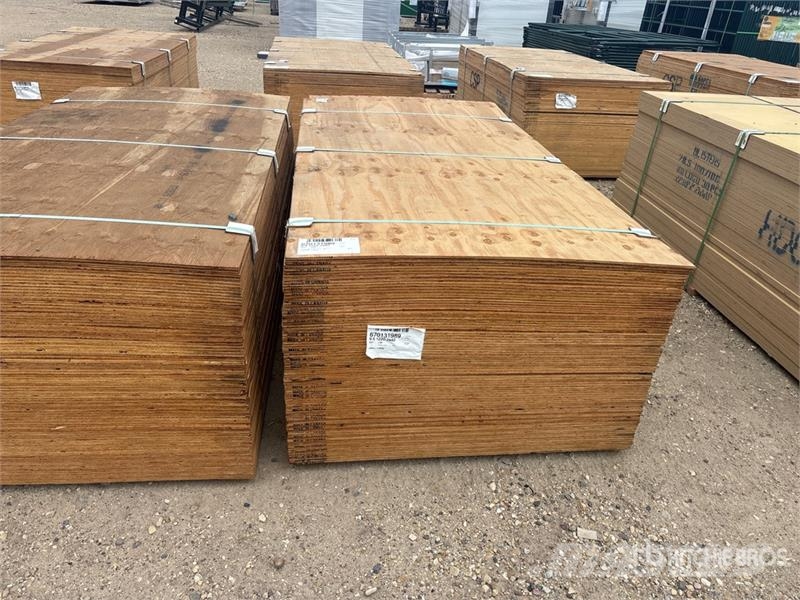 Quantity of (160) 3/8" 4x8 CSP/DFP No Stamp Plywoo Drugi deli