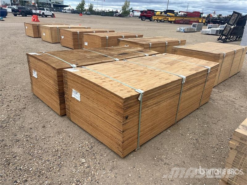 Quantity of (160) 3/8" 4x8 CSP/DFP No Stamp Plywoo Drugi deli