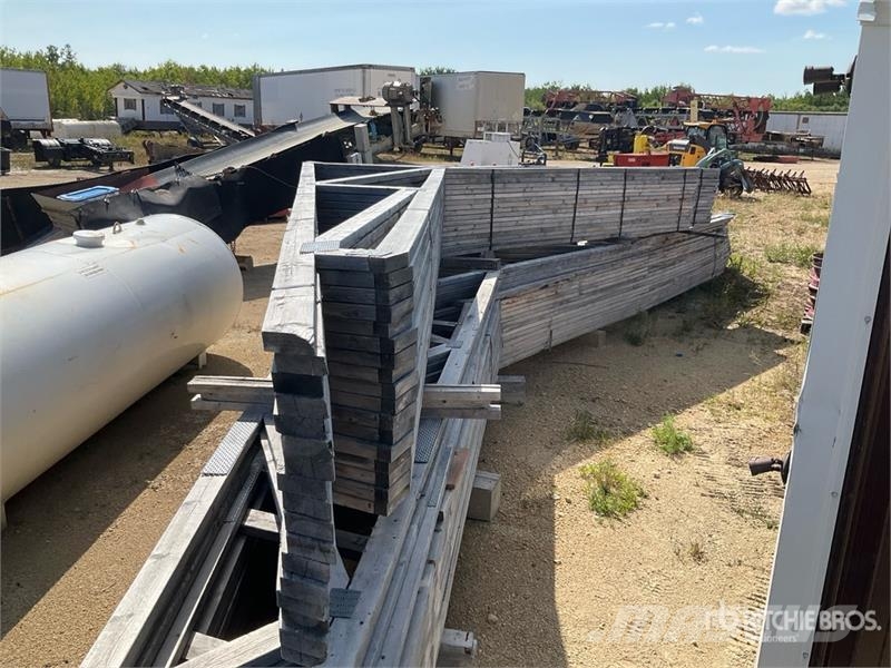Quantity of (17) 24 ft Rafters (Unused) Drugi deli