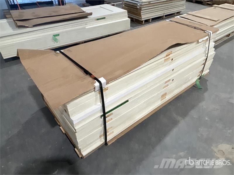 Quantity of (17) Doors Drugi deli