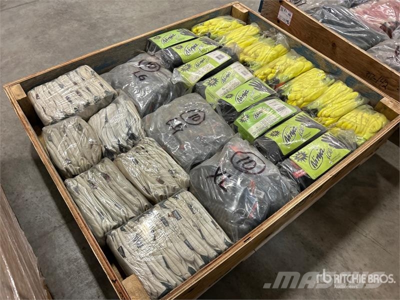  Quantity of (174) Pairs of Work Gloves (Unused) Andere Zubehörteile