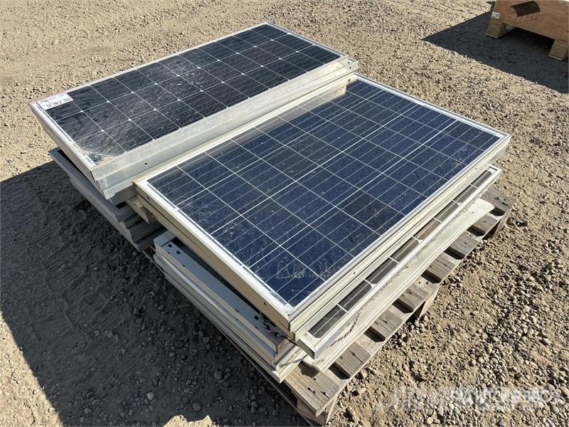 Quantity of (18) 100W Solar Panels Andere Zubehörteile