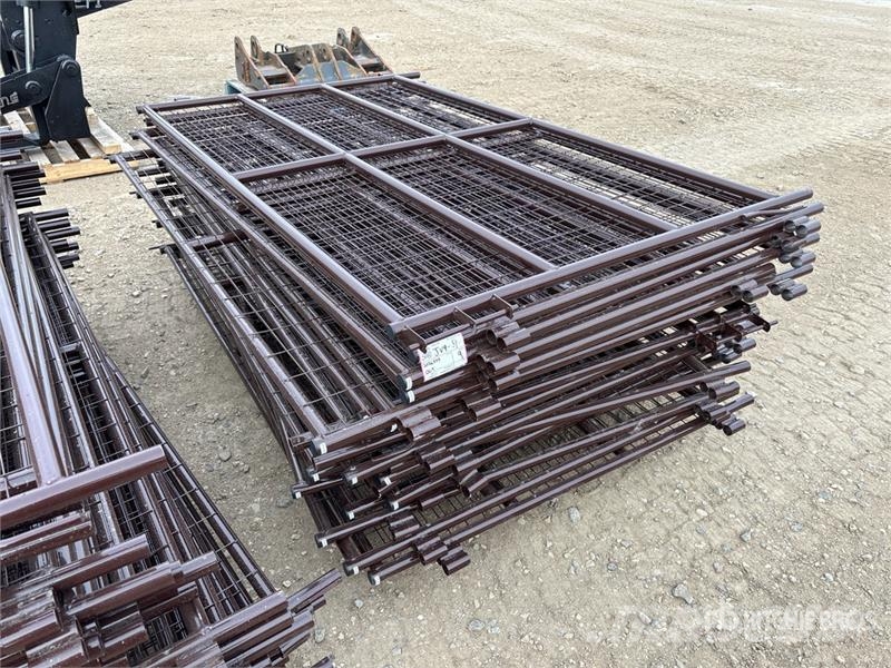  Quantity of (18)  BYT MSPP07 7 ft x 4 ft 3 in Mesh ماكينات وملحقات مواش أخرى