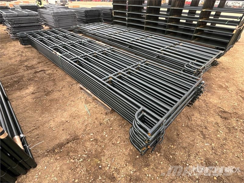  Quantity of (18)  BYT PNL200 5 Ft 6 In High 6 Rail Muut karjatalouskoneet ja lisävarusteet