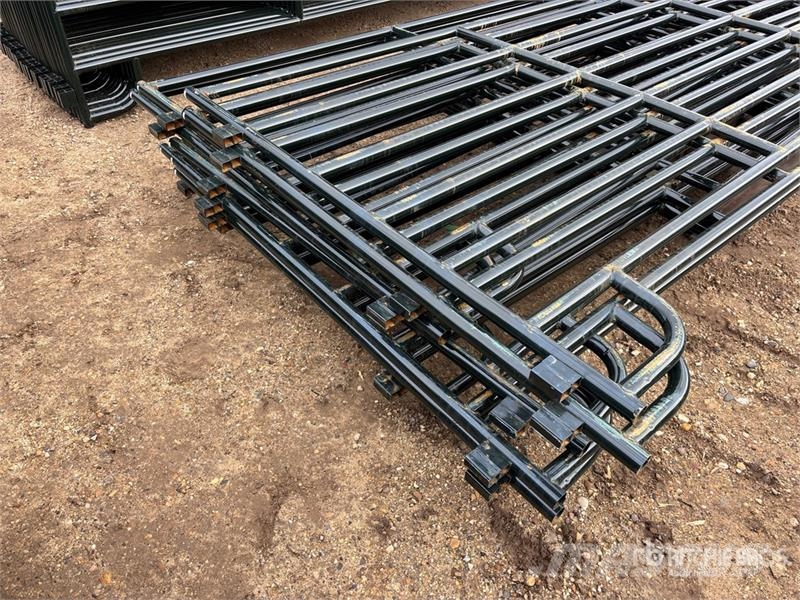  Quantity of (18)  BYT PNL200 5 Ft 6 In High 6 Rail Muut karjatalouskoneet ja lisävarusteet