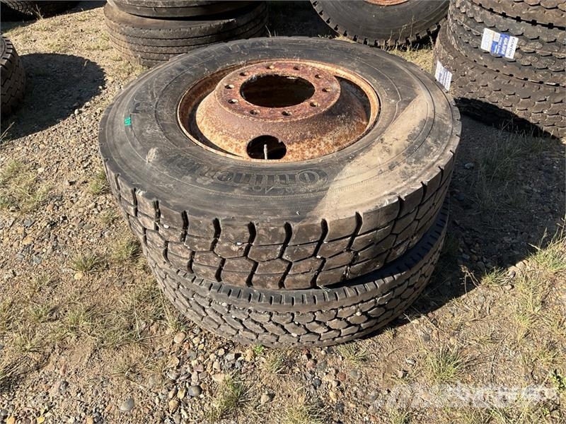 Quantity of (2) 11R22.5 Tires Шины и колёса