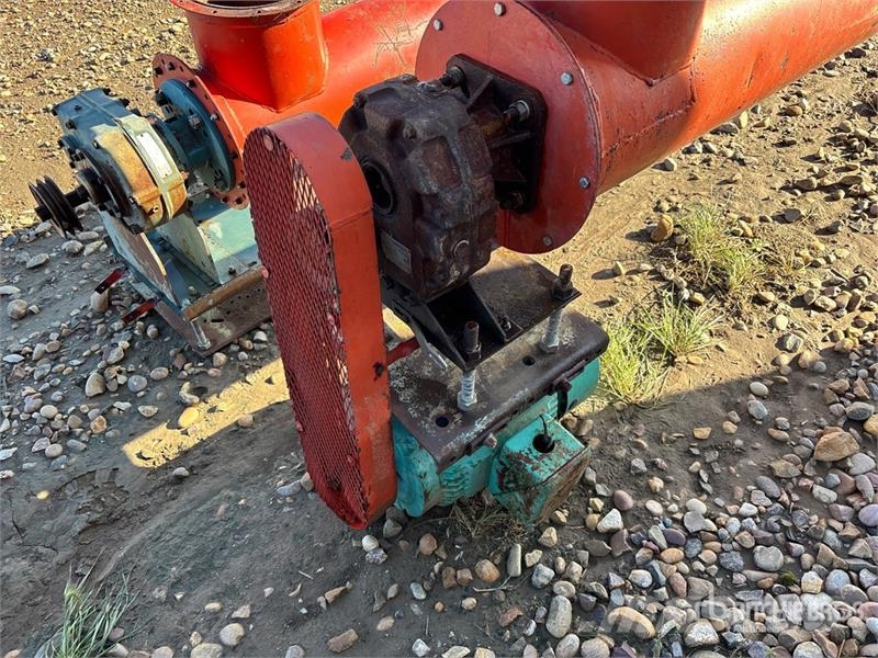 Quantity of (2) 12 in x 22 ft Grain Auger Transportbånd
