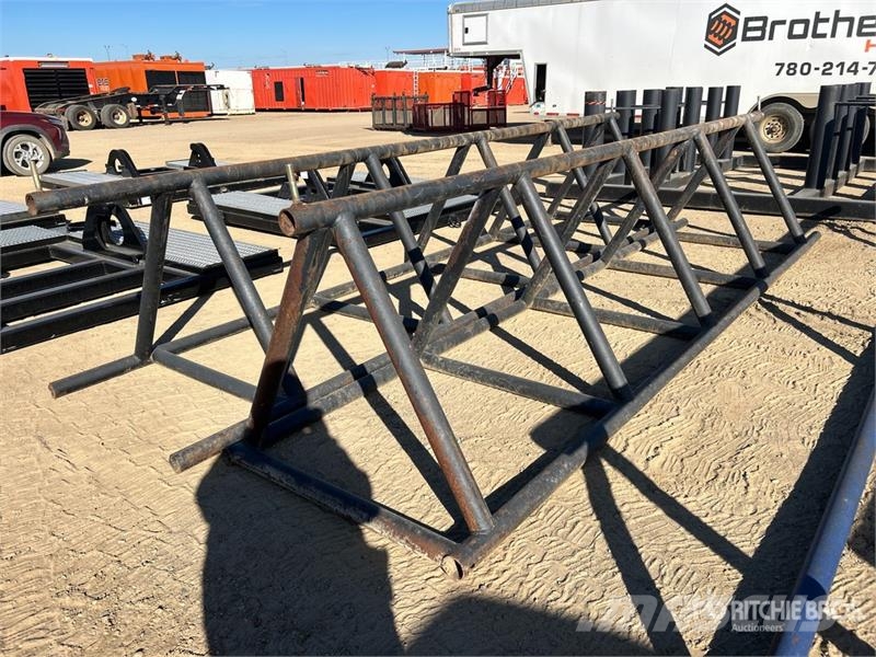 Quantity of (2) 15 ft Pipe Stand Boru hattı ekipmanları
