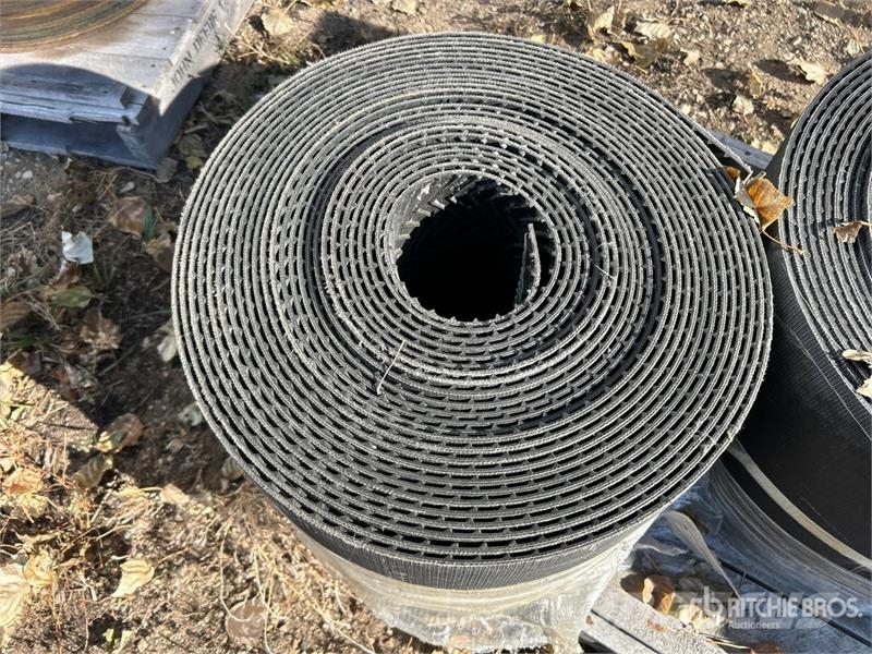  Quantity of (2) 15 in Conveyor Belt (Unused) معدات البناء - غير ذلك