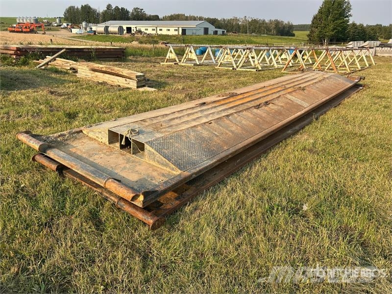 Quantity of (2) 26ft Road Crossings Строителство - Други