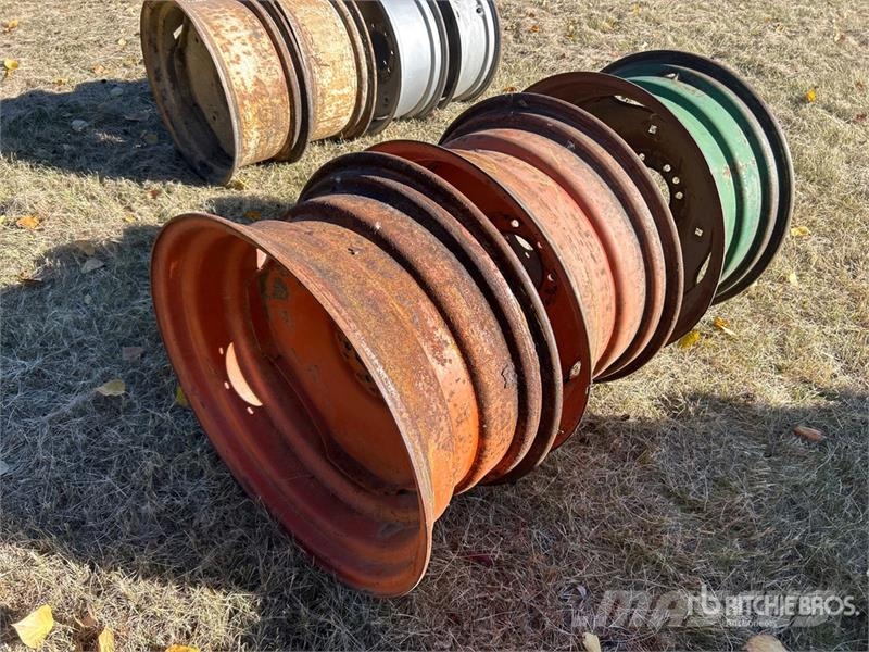  Quantity of (2) 27 in Steel Wheels الإطارات والعجلات والحافات