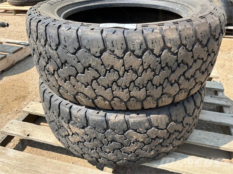 Quantity of (2) 275/55R20 Tires Opony, koła i felgi