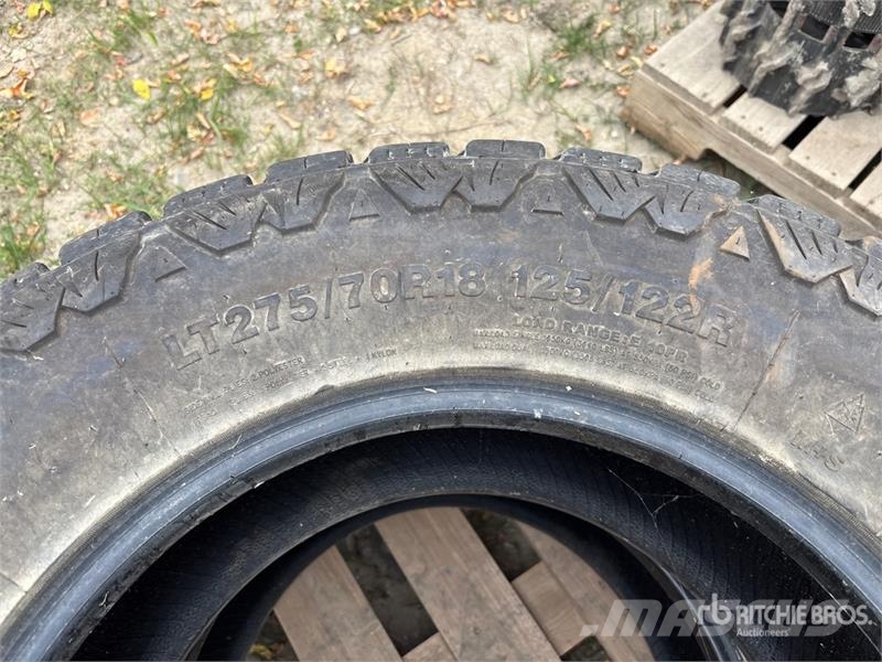 Quantity of (2) 275/70R18 Tires Gume, točkovi i felne