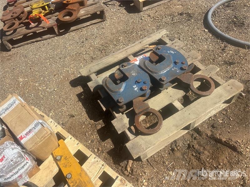 Quantity of (2) 3 3/4 in Plate Steel Lifting Clamp Строителство - Други