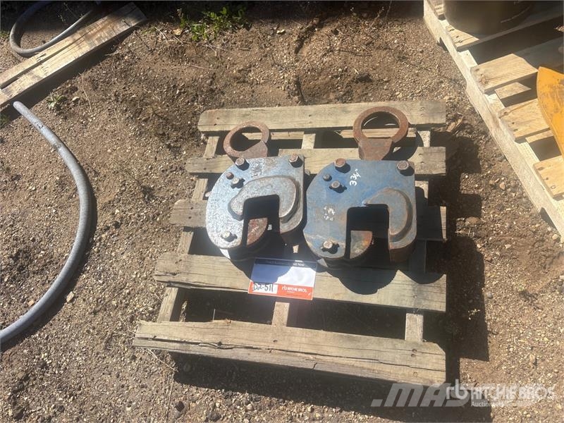 Quantity of (2) 3 3/4 in Plate Steel Lifting Clamp Строителство - Други