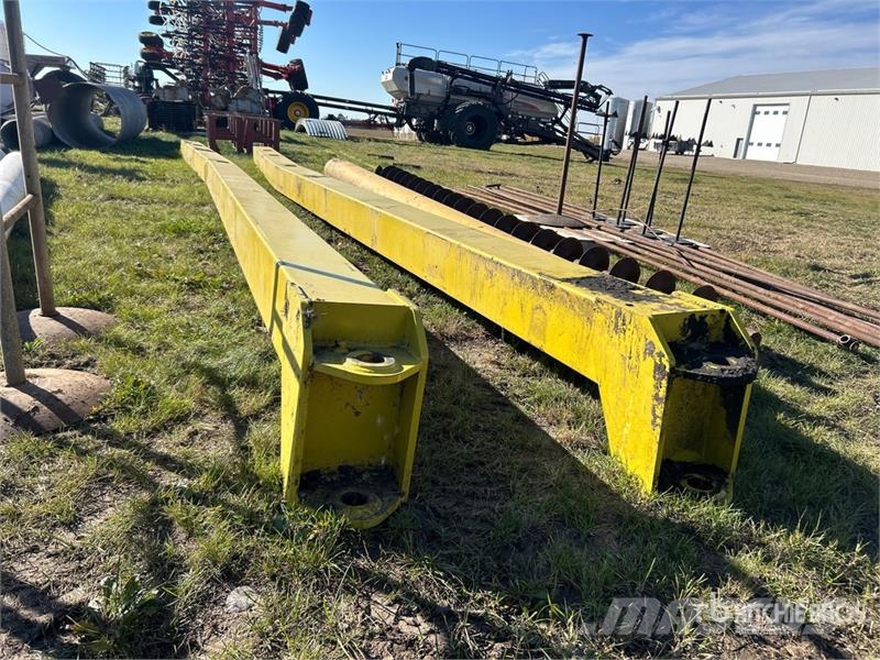 Quantity of (2) 30 ft Steel Beam Polovni strugači