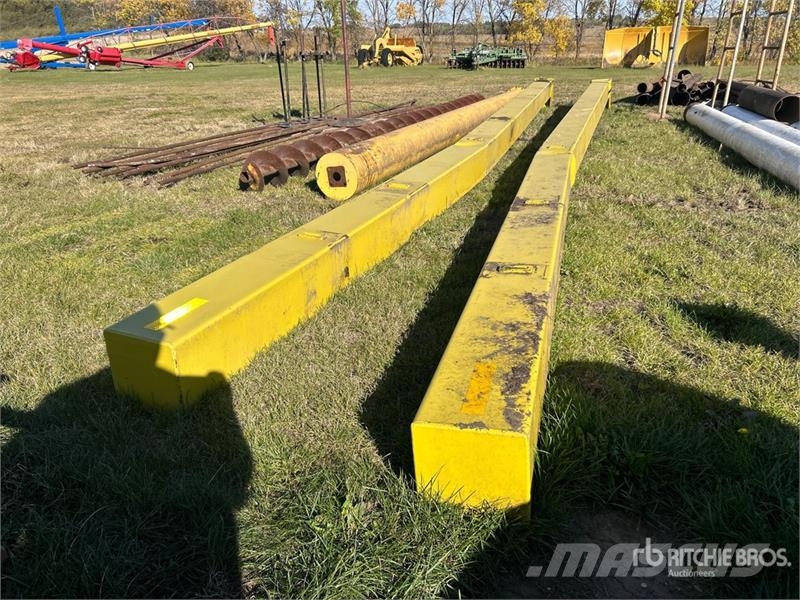 Quantity of (2) 30 ft Steel Beam Polovni strugači